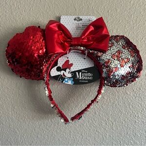NWT Minnie Mouse Ears